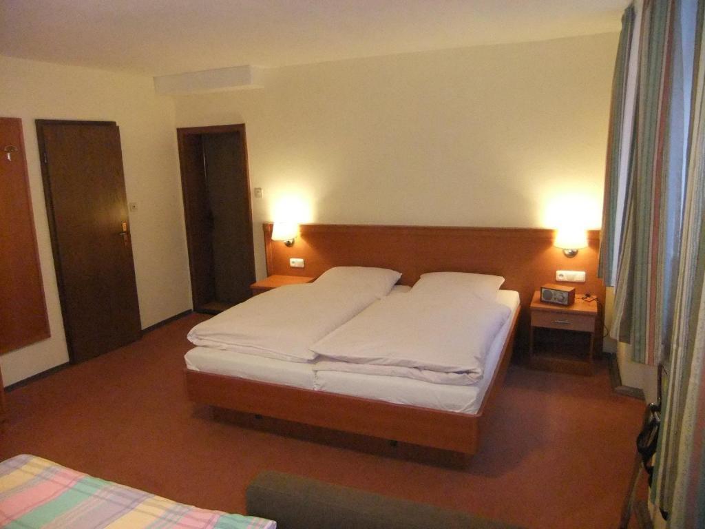 Gasthof Rotes Ross Zell im Fichtelgebirge Kamer foto